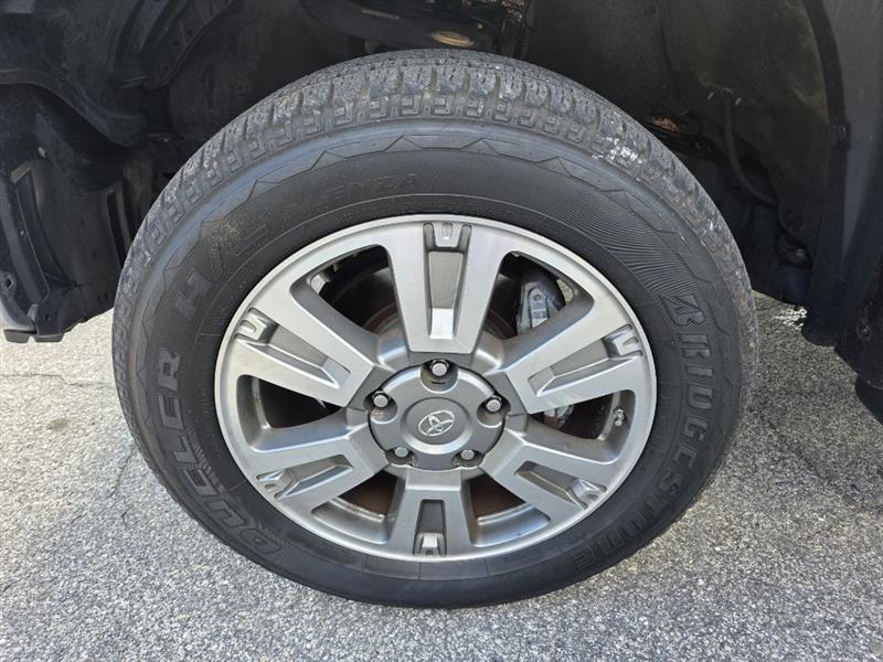 Toyota Tundra Platinum CrewMax 5.7L 2WD 2014