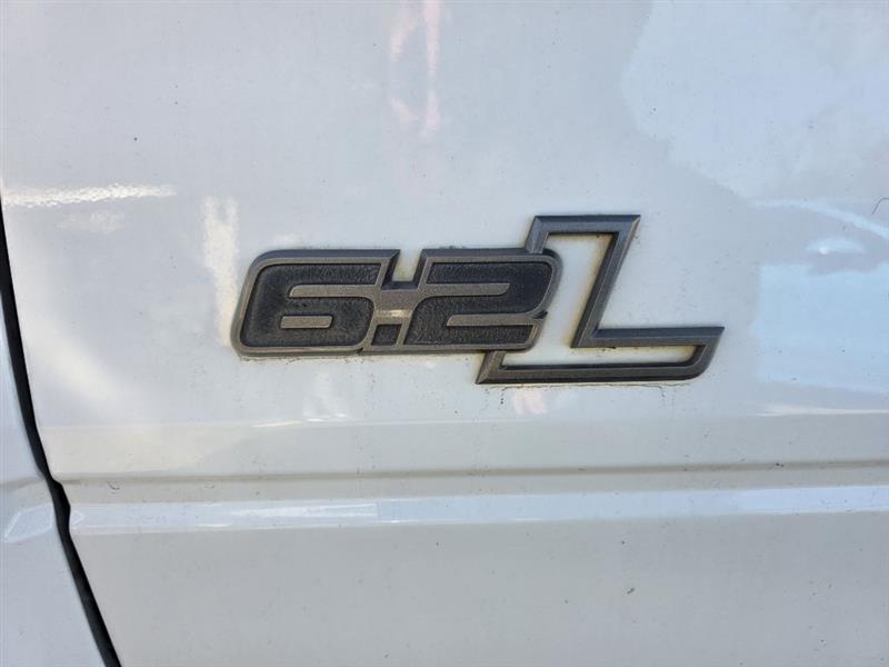 Ford F-150 SVT Raptor SuperCrew 5.5-ft. Bed 4WD 2013