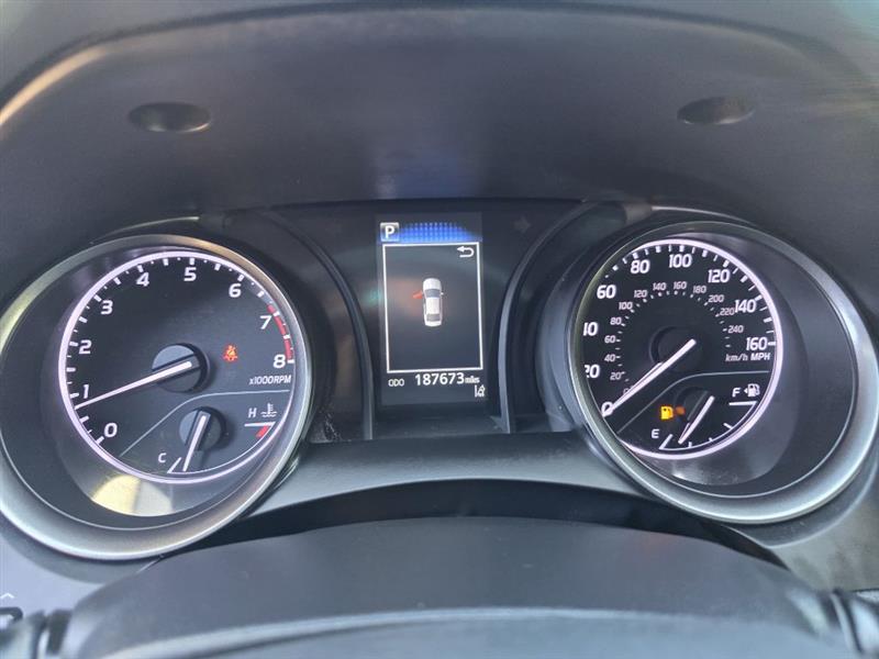 Toyota Camry SE 2021