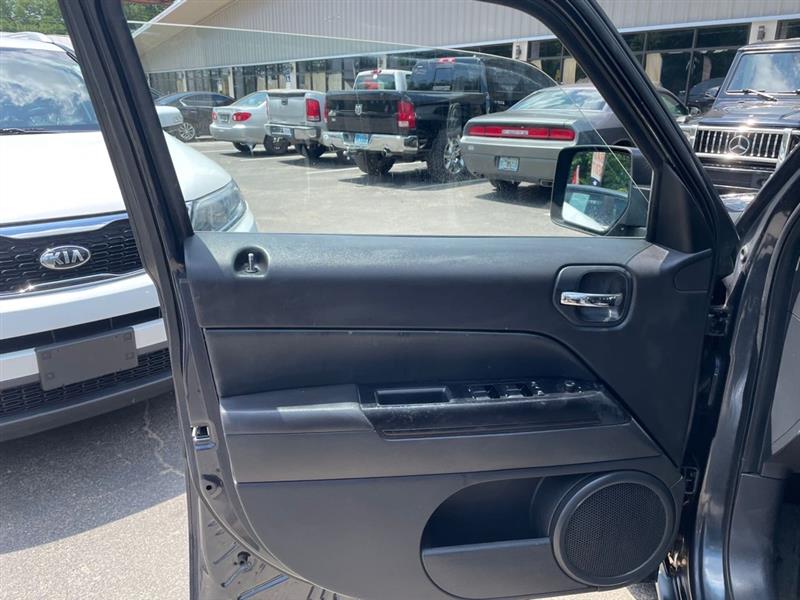 Jeep Patriot Sport 2WD 2014