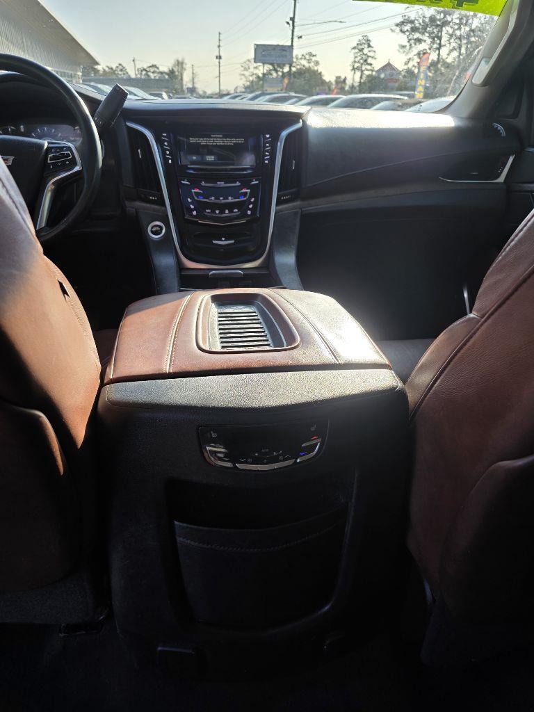 Cadillac Escalade Luxury 4WD 2018