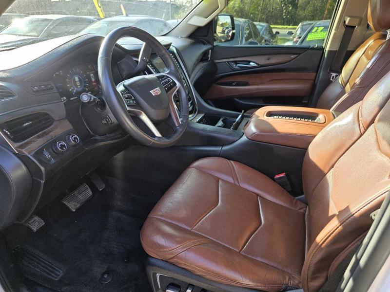 Cadillac Escalade Luxury 4WD 2018