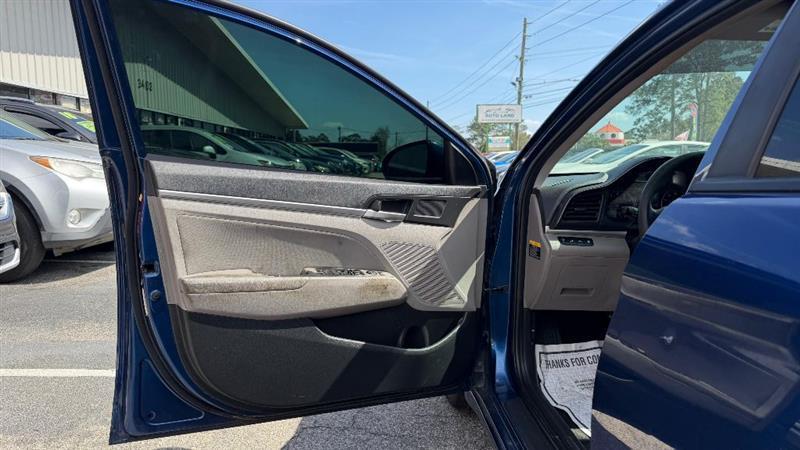 Hyundai Elantra Limited 2019