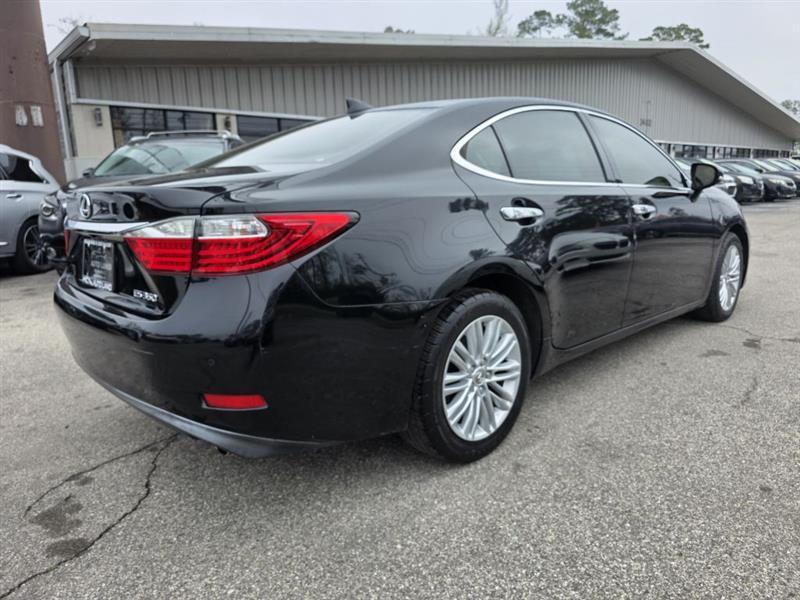 Lexus ES 350 Sedan 2015