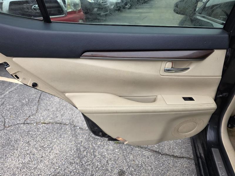 Lexus ES 350 Sedan 2015