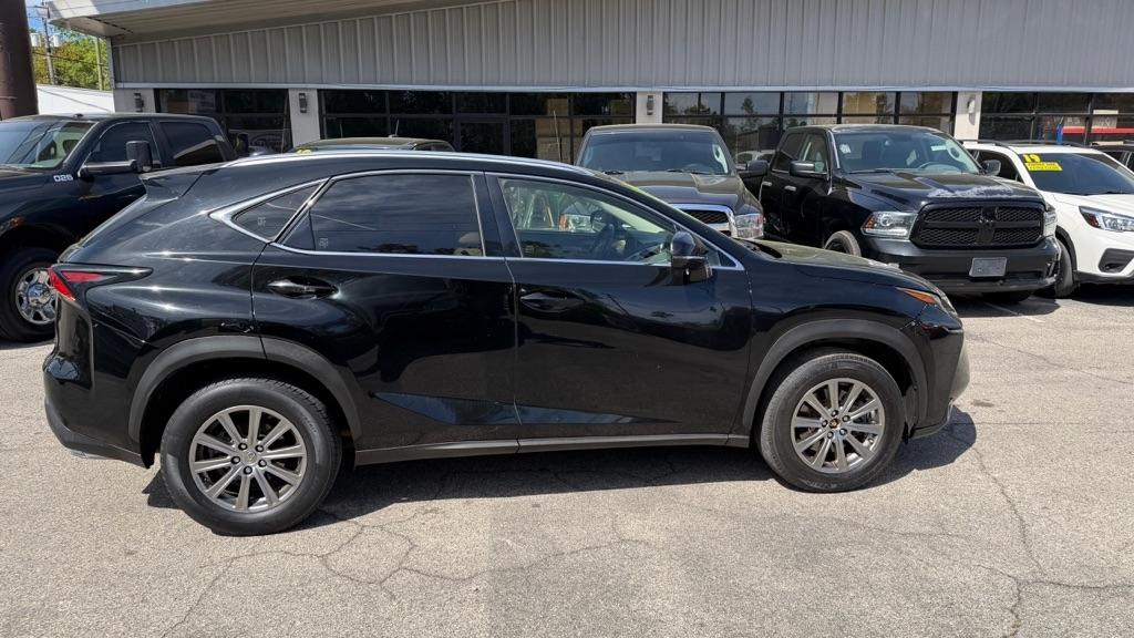 Lexus NX 200t FWD 2016