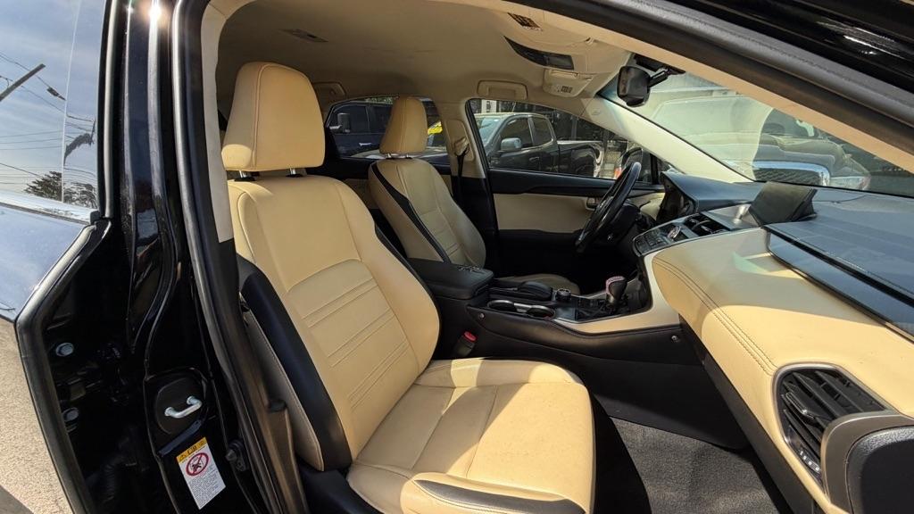 Lexus NX 200t FWD 2016