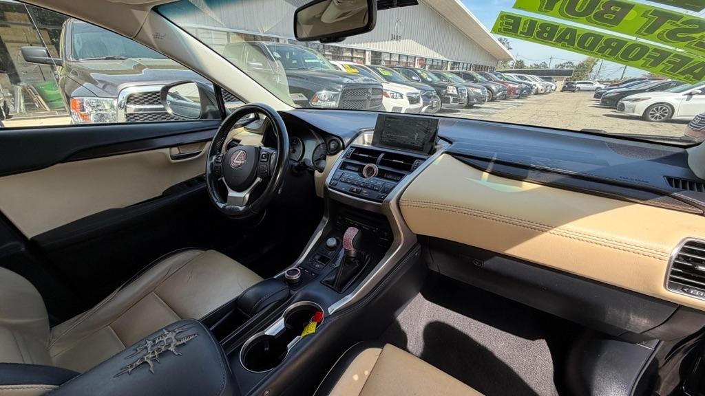 Lexus NX 200t FWD 2016