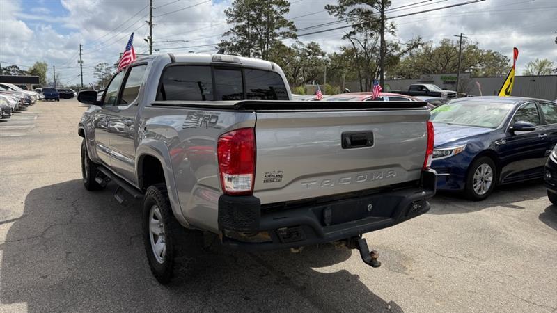 Toyota Tacoma SR5 Double Cab Long Bed V6 6AT 2WD 2017