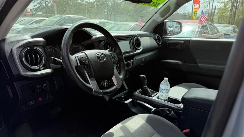 Toyota Tacoma SR5 Double Cab Long Bed V6 6AT 2WD 2017