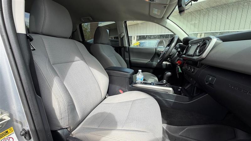 Toyota Tacoma SR5 Double Cab Long Bed V6 6AT 2WD 2017