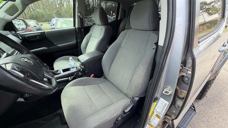 Toyota Tacoma SR5 Double Cab Long Bed V6 6AT 2WD 2017