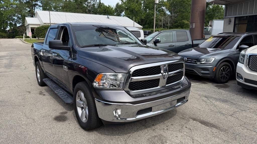 RAM 1500 Classic Tradesman Crew Cab SWB 4WD 2022