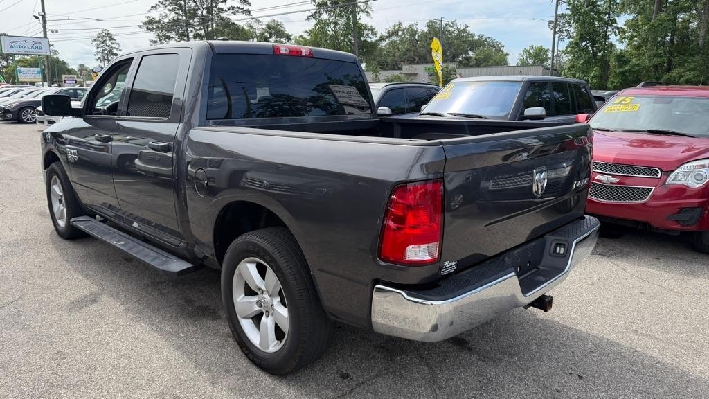 RAM 1500 Classic Tradesman Crew Cab SWB 4WD 2022