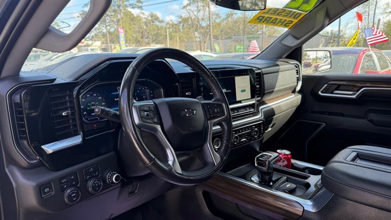 Chevrolet Silverado 1500 RST Crew Cab 4WD 2022