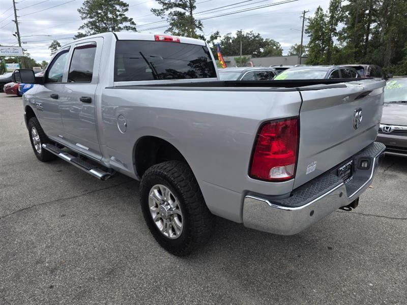 RAM 3500 Tradesman Crew Cab 4WD 2015