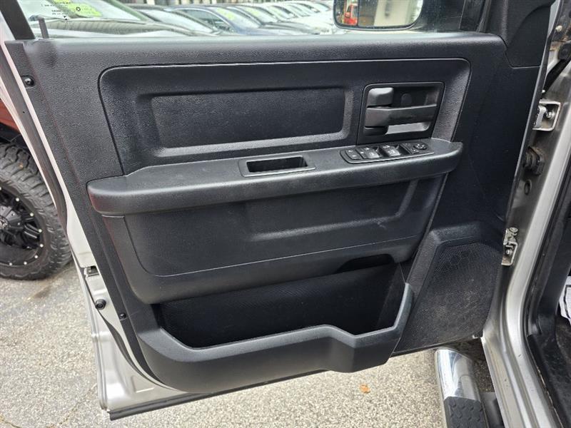 RAM 3500 Tradesman Crew Cab 4WD 2015