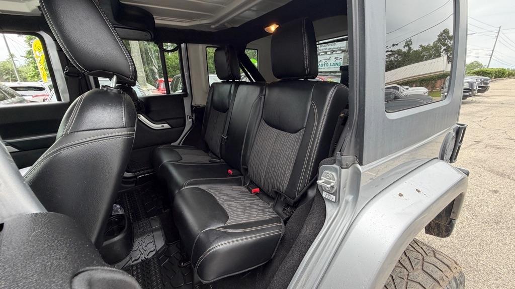 Jeep Wrangler Unlimited 4WD 4dr Freedom Edition *Ltd Avail* 2015