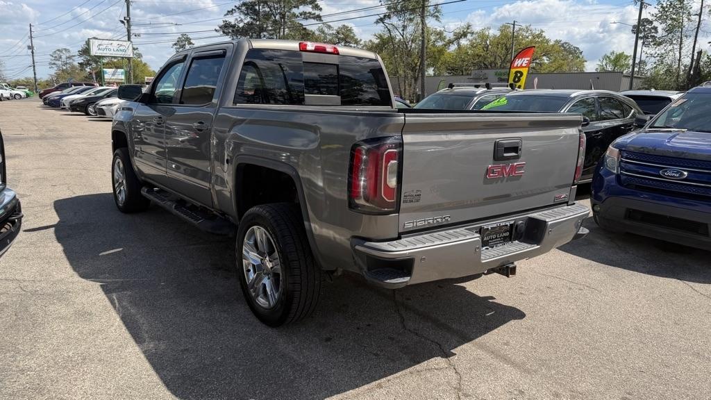 GMC Sierra 1500 4WD Crew Cab 143.5" SLT 2017