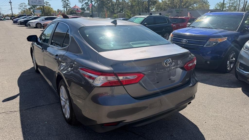 Toyota Camry XLE Auto (Natl) 2019