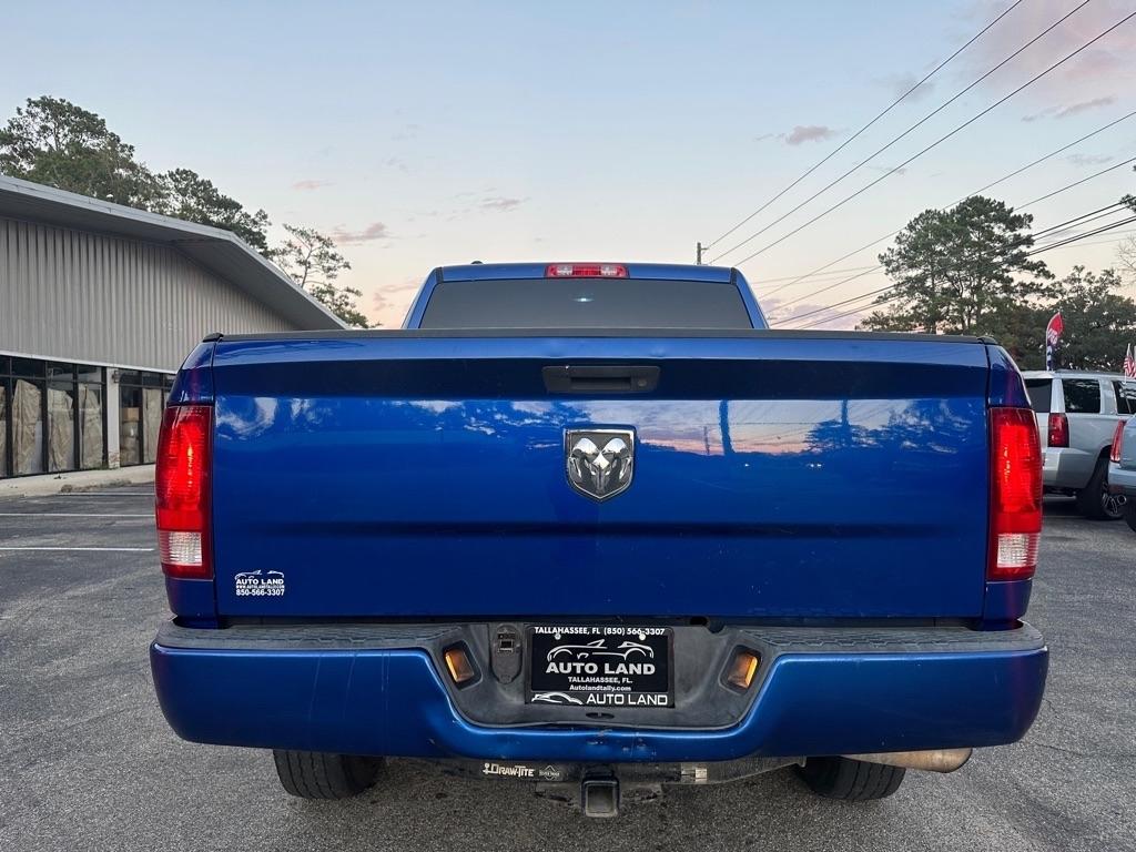 RAM 1500 2WD Crew Cab 140.5" Express 2015