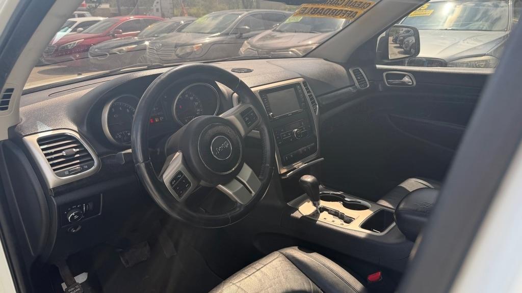 Jeep Grand Cherokee RWD 4dr Laredo 2012