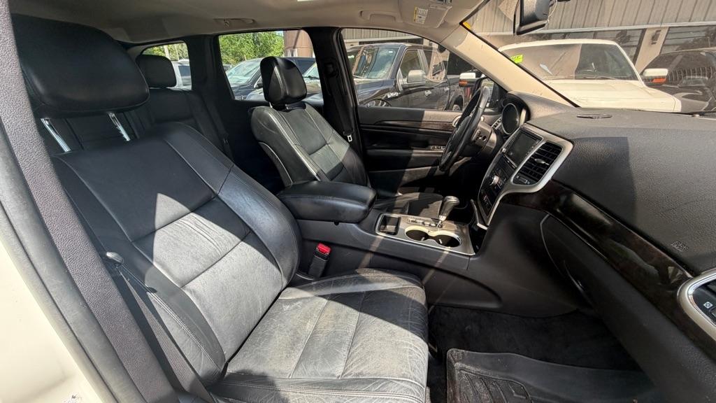 Jeep Grand Cherokee RWD 4dr Laredo 2012