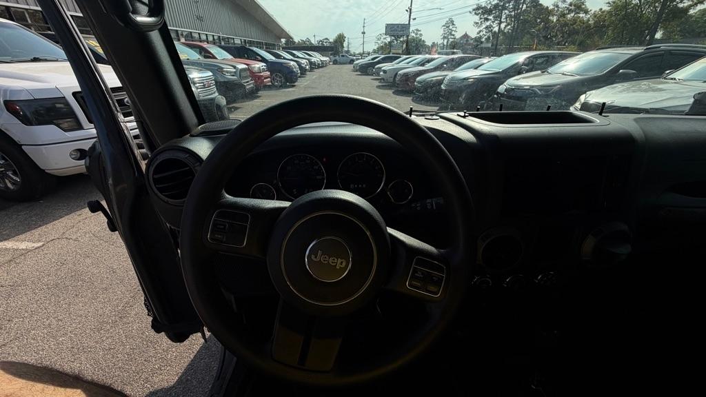 Jeep Wrangler Unlimited 4WD 4dr Sport 2016