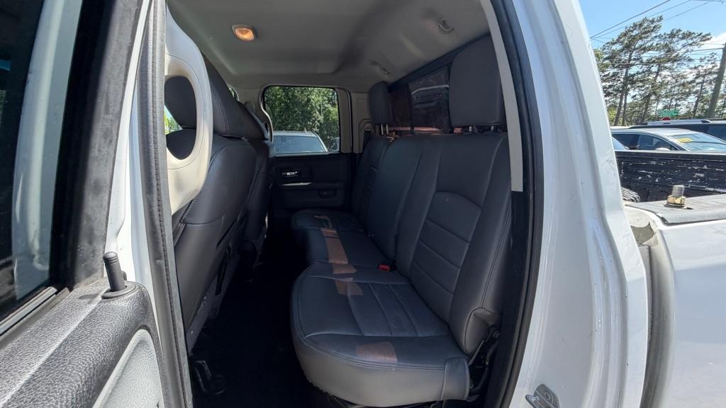 RAM 1500 4WD Quad Cab 140.5" Big Horn 2016