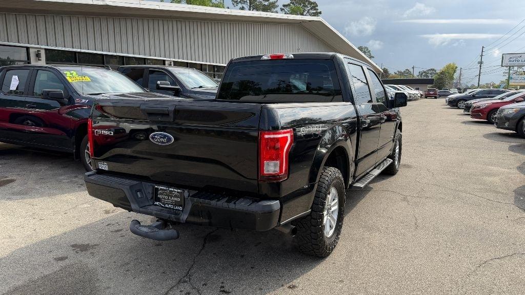 Ford F-150 4WD SuperCrew 145" Lariat 2016