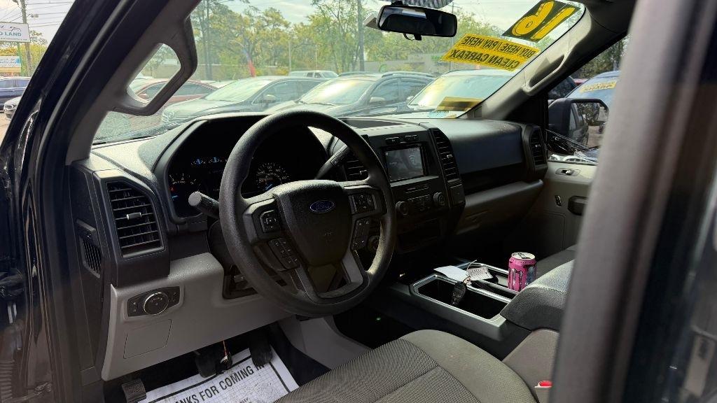 Ford F-150 4WD SuperCrew 145" Lariat 2016