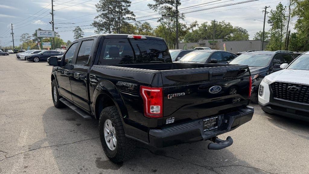 Ford F-150 4WD SuperCrew 145" Lariat 2016