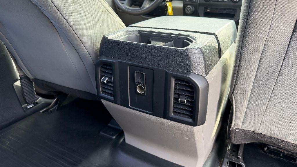 Ford F-150 4WD SuperCrew 145" Lariat 2016