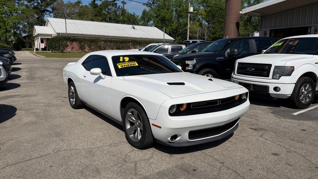 Dodge Challenger SXT RWD 2019