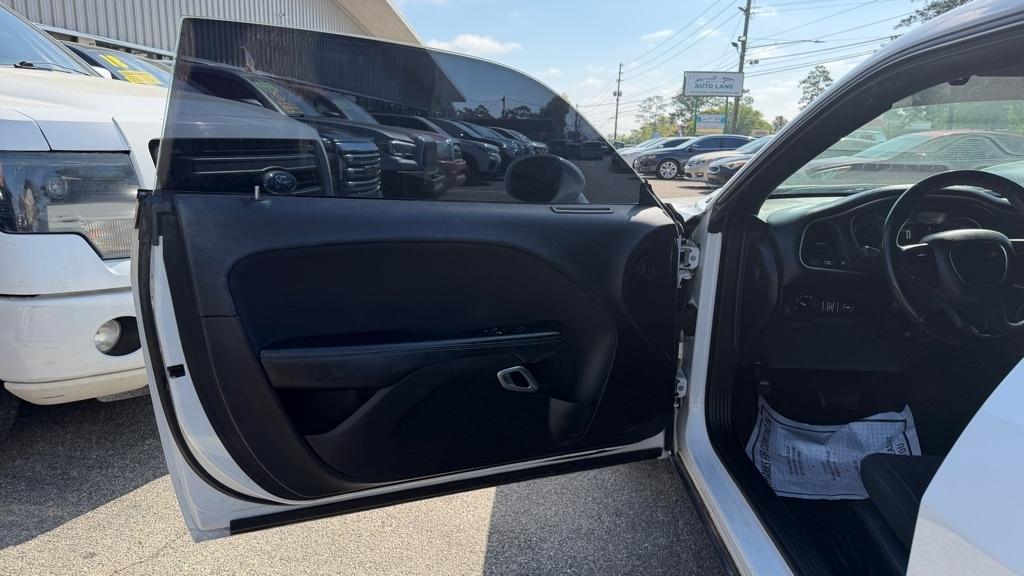 Dodge Challenger SXT RWD 2019