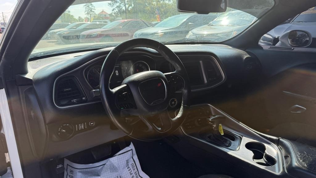 Dodge Challenger SXT RWD 2019