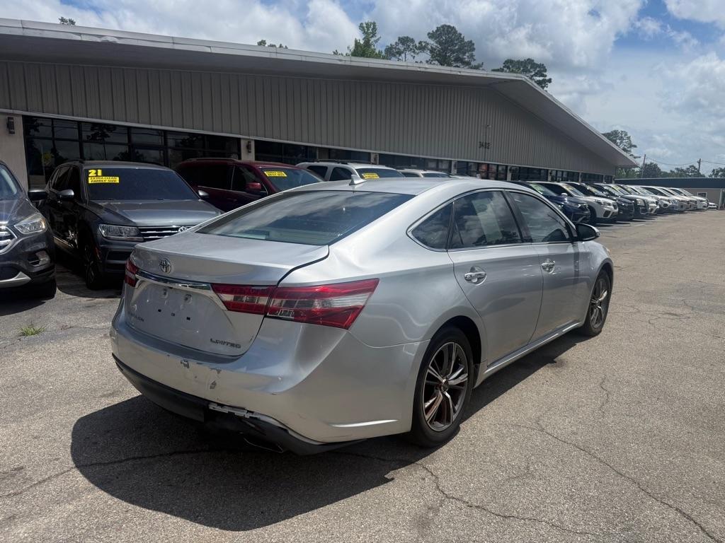 Toyota Avalon 4dr Sdn XLE Premium (Natl) 2013