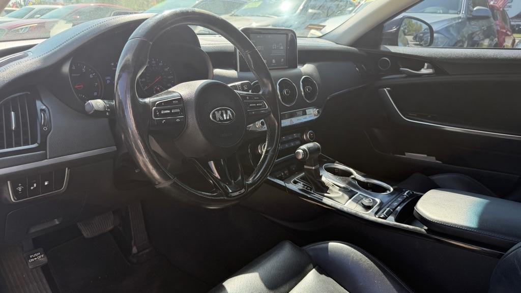 Kia Stinger Base RWD 2019