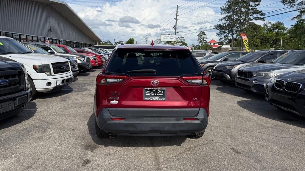 Toyota RAV4 LE FWD (Natl) 2019