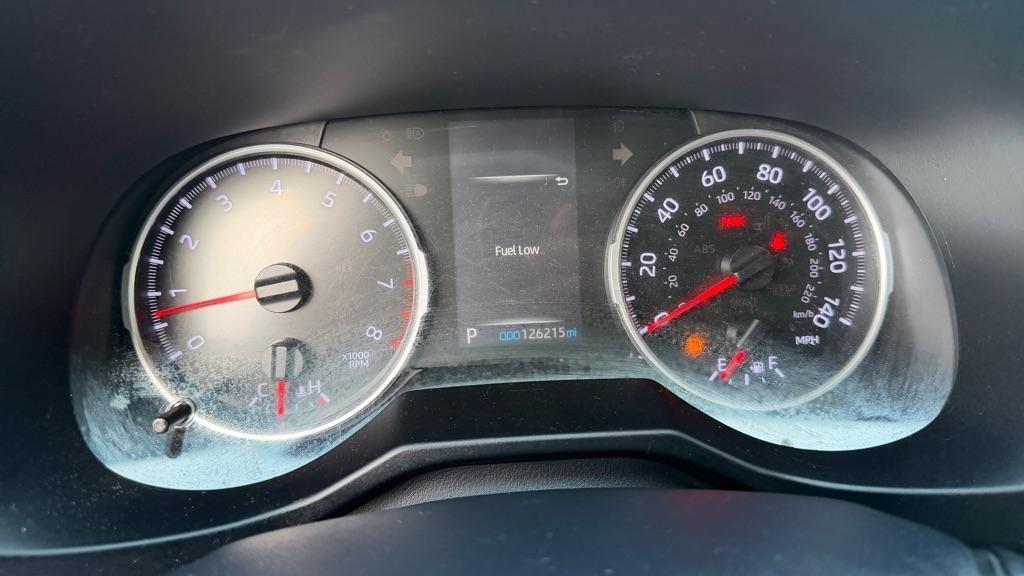 Toyota RAV4 LE FWD (Natl) 2019