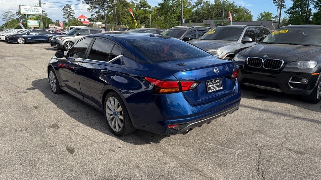 Nissan Altima 2.5 SR Sedan 2019