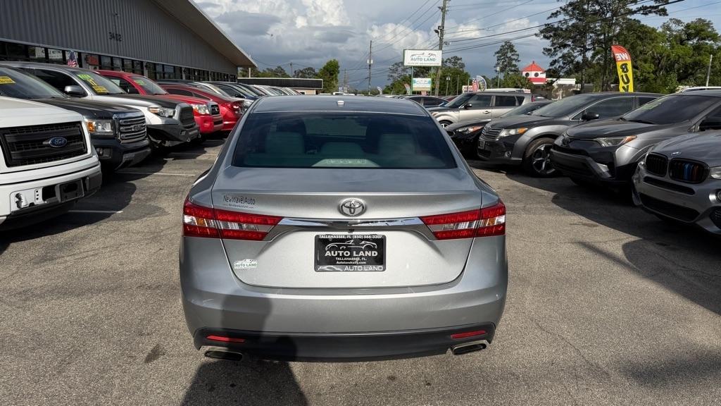 Toyota Avalon 4dr Sdn XLE Touring (Natl) 2015