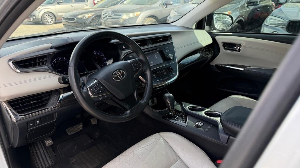 Toyota Avalon 4dr Sdn XLE Touring (Natl) 2015