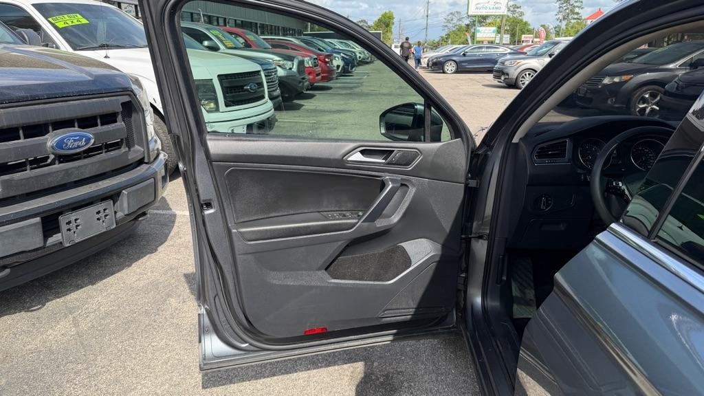 Volkswagen Tiguan 2.0T SE R-Line Black FWD 2021