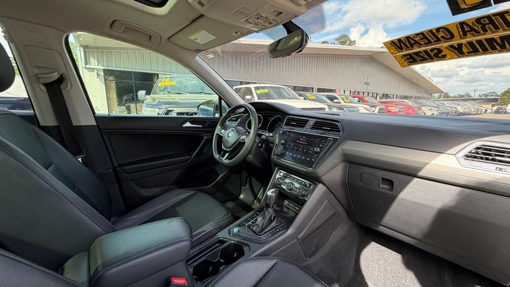 Volkswagen Tiguan 2.0T SE R-Line Black FWD 2021