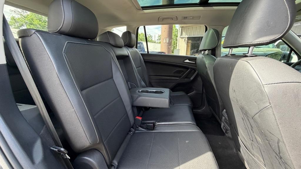 Volkswagen Tiguan 2.0T SE R-Line Black FWD 2021