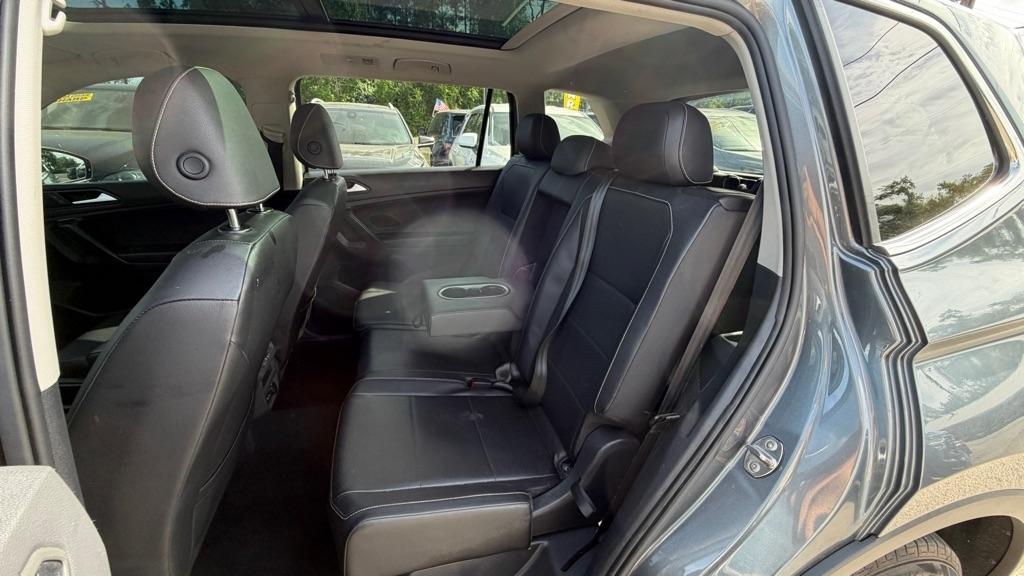 Volkswagen Tiguan 2.0T SE R-Line Black FWD 2021