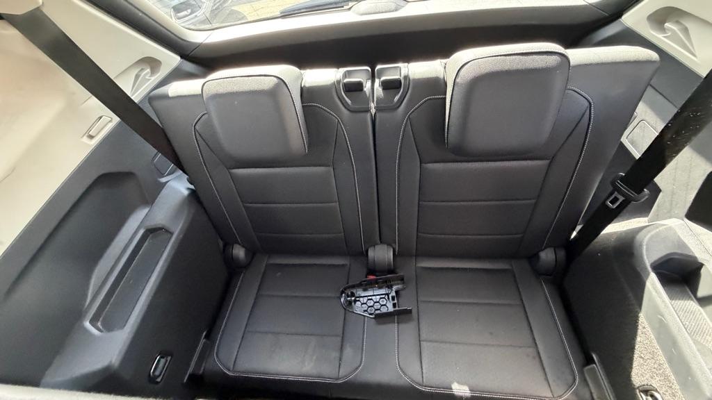 Volkswagen Tiguan 2.0T SE R-Line Black FWD 2021