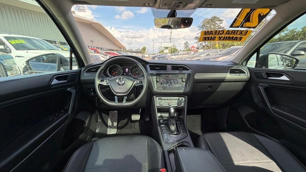 Volkswagen Tiguan 2.0T SE R-Line Black FWD 2021