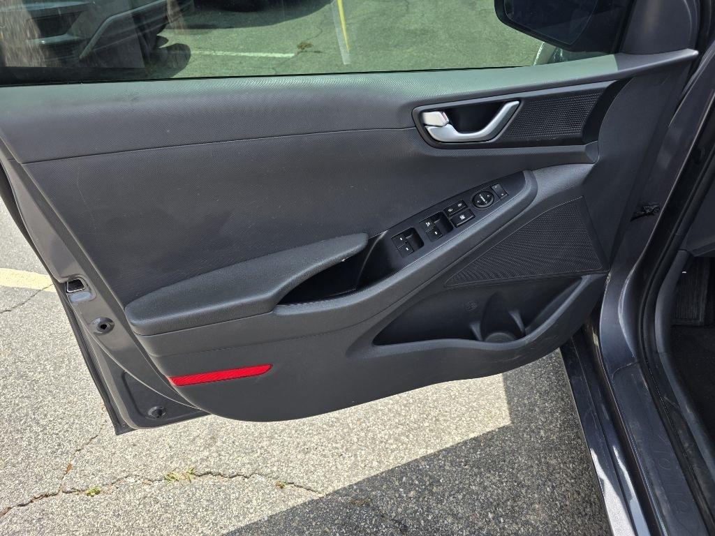 Hyundai Ioniq Hybrid SEL Hatchback 2018